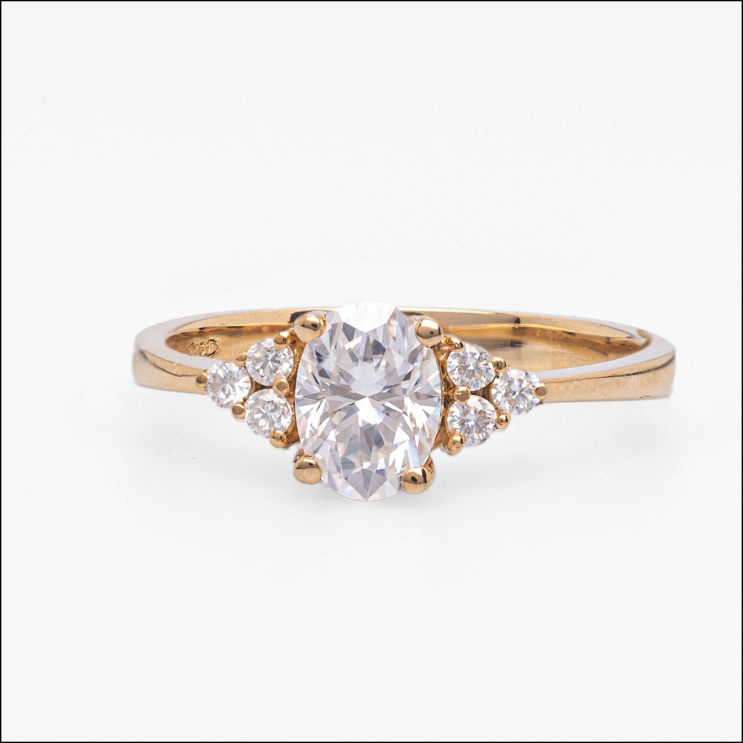 Ealendyl Moissanite Ring | Dynasty Collection