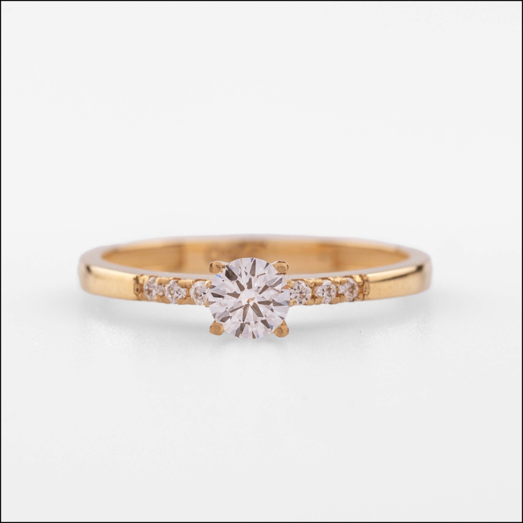 Njenya Moissanite Ring | Dynasty Collection